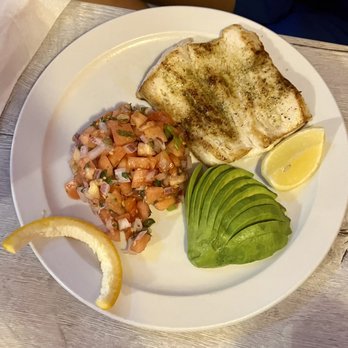 Key Largo Conch House - Grilled Mahi & Avocado - Seafood Near Me - Key Largo, Florida