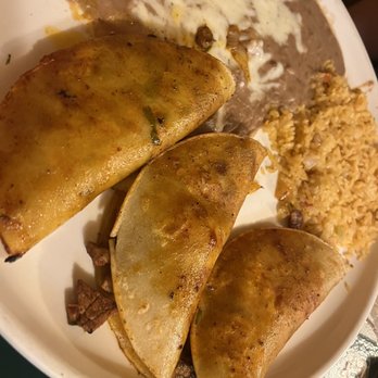 Margaritas - Pastor pork tacos - luke warm, greasy but tasty - Mexican Near Me - Ogallala, Nebraska