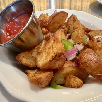 Met Her At A Bar - Breakfast potatoes - New American Near Me - Santa Monica, California Met Her At A Bar - Breakfast potatoes - New American Near Me - Santa Monica, California