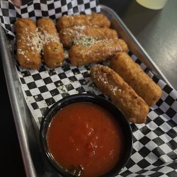 The Goal Line - Mozzarella sticks - Pizza Near Me - Franklin Park, Illinois