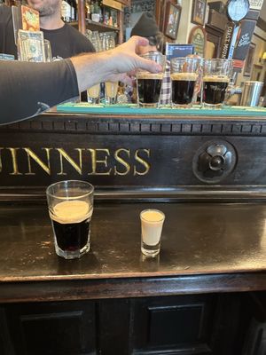 Dubh Linn Gate Irish Pub by null