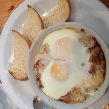 Cream Pot - Baked eggs (bacon) - Breakfast & Brunch Near Me - Honolulu, Hawaii