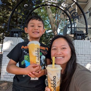 oddcha - Entryway from the parking lot - Bubble Tea Near Me - San Rafael, California