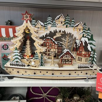 T.J.Maxx - Department Stores Near Me - Cambridge, Massachusetts