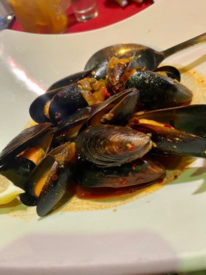 VIVO Tapas KITCHEN • LOUNGE by null