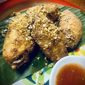 Lao Kitchen - Chicken wings with crispy garlic - Laotian Near Me - Las Vegas, Nevada