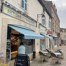 Banette - Exterior