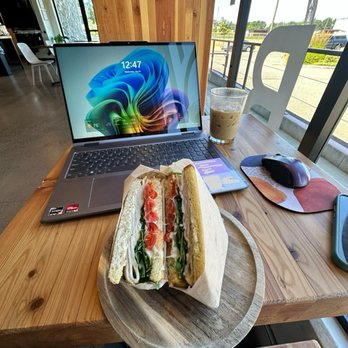 Pause Coffee Lab - Coffee & Tea Near Me - Gresham, Oregon