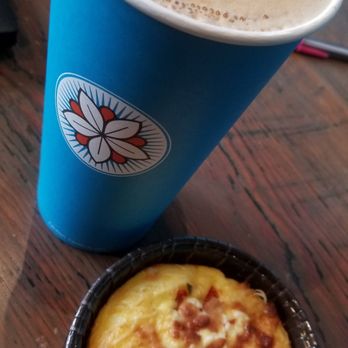 Dancing Goats Coffee - Hazelnut latte (20oz) and quiche - Coffee & Tea Near Me - Atlanta, Georgia