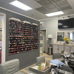 Diva Nails - Pedicure area