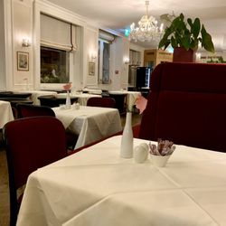 Schlosscafe - Dinner ambiance