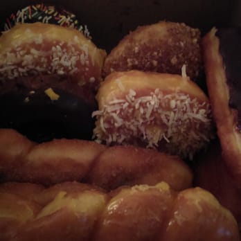Friendly Donut House - Friendly donuts are the best! - Donuts Near Me - Henderson, Nevada