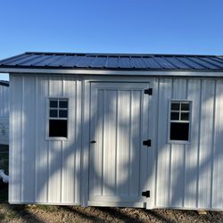 Rolling Acres Mini Barns - Chicken coop with people door just right for people