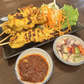Saoha Khao Soi Thai Cuisine - Thai Near Me - Los Angeles, California