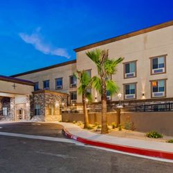 Best Western Plus New Barstow Inn & Suites - Exterior