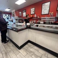 The Ice Cream Stop - Bluffton - Trying to choose