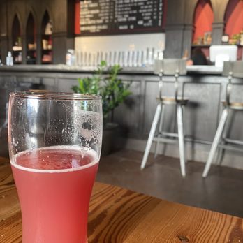 Petty Thieves Brewing Company - Breweries Near Me - Charlotte, North Carolina