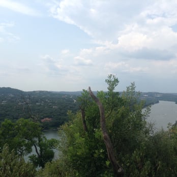 Mount Bonnell - Nice River - Hiking Near Me - Austin, Texas Mount Bonnell - Nice River - Hiking Near Me - Austin, Texas