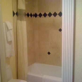 Quality Inn University - The bathroom - awesome tub by the way - Hotels Near Me - Berkeley, California Quality Inn University - The bathroom - awesome tub by the way - Hotels Near Me - Berkeley, California