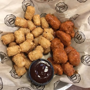 Timothy O'Toole's Pub - Boneless wing basket - Sports Bars Near Me - Chicago, Illinois
