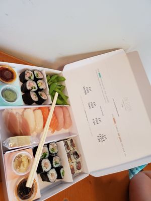 DK Sushi by null