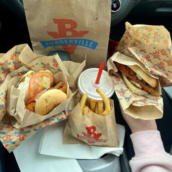 Burgerville - Spicy Chicken Sliders, French Fries and Lemonade - Burgers Near Me - Woodland, Washington
