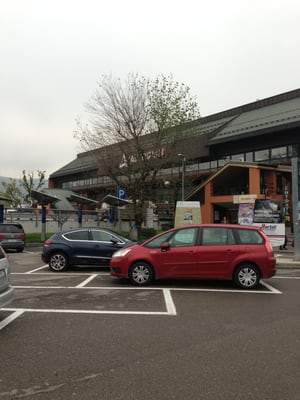 Autogrill Cantagallo by null