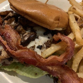 Kooky Canuck - New American Near Me - Memphis, Tennessee