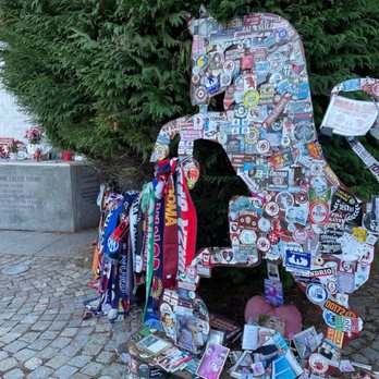 Basilica di Superga - Memorial for the Grand Torino (soccer) football team that lost their lives in 1949 in the Superga air disaster. All 31 on flight  died. - Churches Near Me - Torino, TO