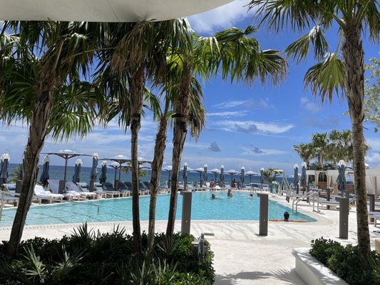 Four Seasons Hotel And Residences Fort Lauderdale by null