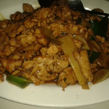 Mandarin 2 - Vitello zenzero e cipollotto a cui hanno aggiunto funghi e bamboo - per mascherare errore - Chinese Near Me - Milan, Michigan