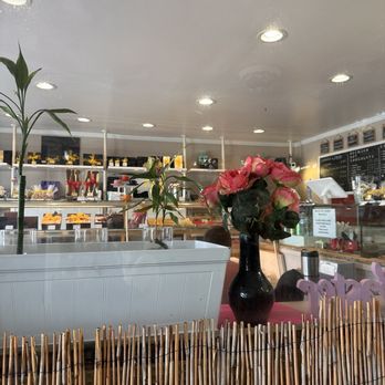 Lady Chocolatt - Chocolatiers & Shops Near Me - Los Angeles, California Lady Chocolatt - Chocolatiers & Shops Near Me - Los Angeles, California