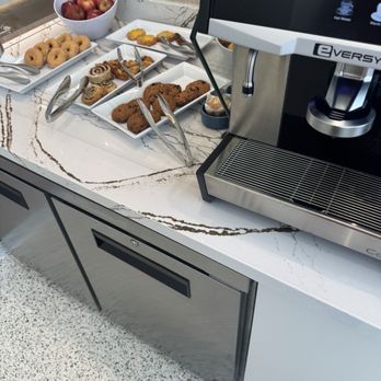 Escape Lounges - Coffee and dessert pastries. - Airport Lounges Near Me - Bentonville, Arkansas Escape Lounges - Coffee and dessert pastries. - Airport Lounges Near Me - Bentonville, Arkansas