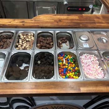 Mon Waffle - Pick your toppings - Waffles Near Me - Paris, 75