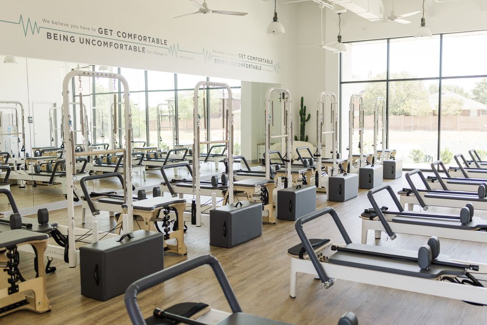 BODYBAR Pilates - South Overland Park Logo