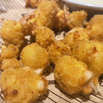 Cheddar's Scratch Kitchen - Wisconsin Cheese Bites - Comfort Food Near Me - London, Kentucky