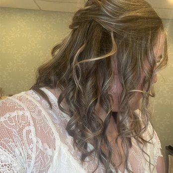 5th Avenue Salon - Makeup Artists Near Me - Carlisle, Pennsylvania