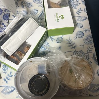 MomenTea Kitchen - How it came packed - Sushi Bars Near Me - New York, New York