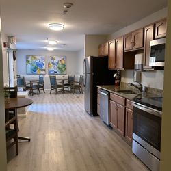 Benchmark Senior Living at Waltham Crossings - Country kitchen