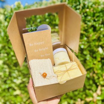 Gracelamp Wellness - Mango Tango Mommy Wellness Box - Cosmetics & Beauty Supply Near Me - Los Angeles, California Gracelamp Wellness - Mango Tango Mommy Wellness Box - Cosmetics & Beauty Supply Near Me - Los Angeles, California