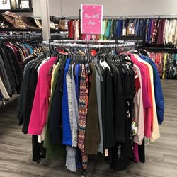 Clothes Mentor - Ontario