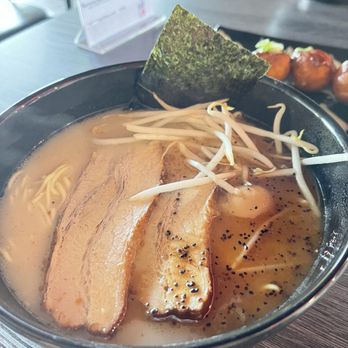 Hanami Ramen - Tonkatsu ramen (minus green onions) - Ramen Near Me - Norco, California Hanami Ramen - Tonkatsu ramen (minus green onions) - Ramen Near Me - Norco, California