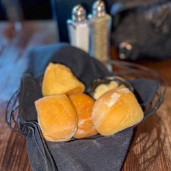 Shorty's Steakhouse - Table bread
