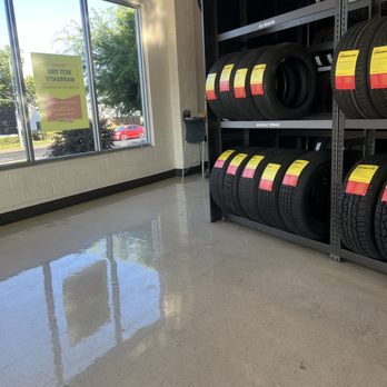 Les Schwab Tire Center - Tires Near Me - Folsom, California Les Schwab Tire Center - Tires Near Me - Folsom, California