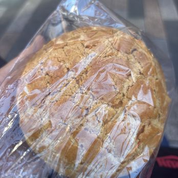 Chinatown Bakery - Roast pork bolo bun - Bakeries Near Me - London, XGL