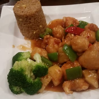 Dragon Palace - General Tso with fried rice - Chinese Near Me - Daniel Island, South Carolina