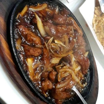 Chi Cafe - Sizzling beef in sweet sake sauce. Mouthwatering. - Hong Kong Style Cafe Near Me - Chicago, Illinois Chi Cafe - Sizzling beef in sweet sake sauce. Mouthwatering. - Hong Kong Style Cafe Near Me - Chicago, Illinois