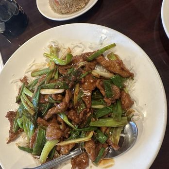 Hunan Garden Chinese Restaurant - Mongolian Beef - Chinese Near Me - Oxnard, California