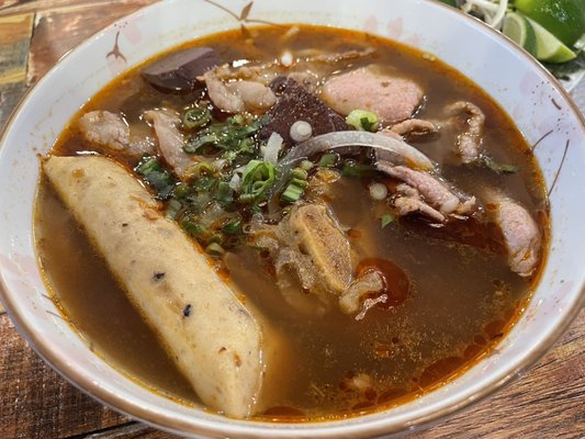 Bamee Tee - Vietnamese Sandwiches, Milk Teas, & Snacks by null