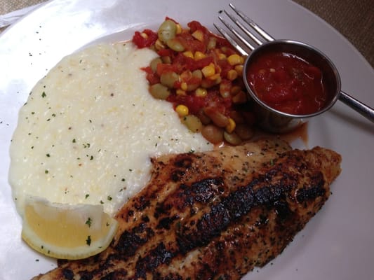 Mr. Friendly's New Southern Cafe by null